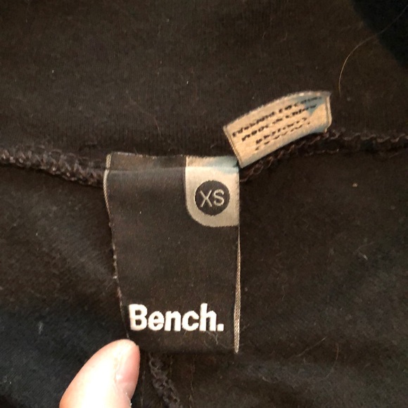 Bench zip up sweater - Picture 2 of 3